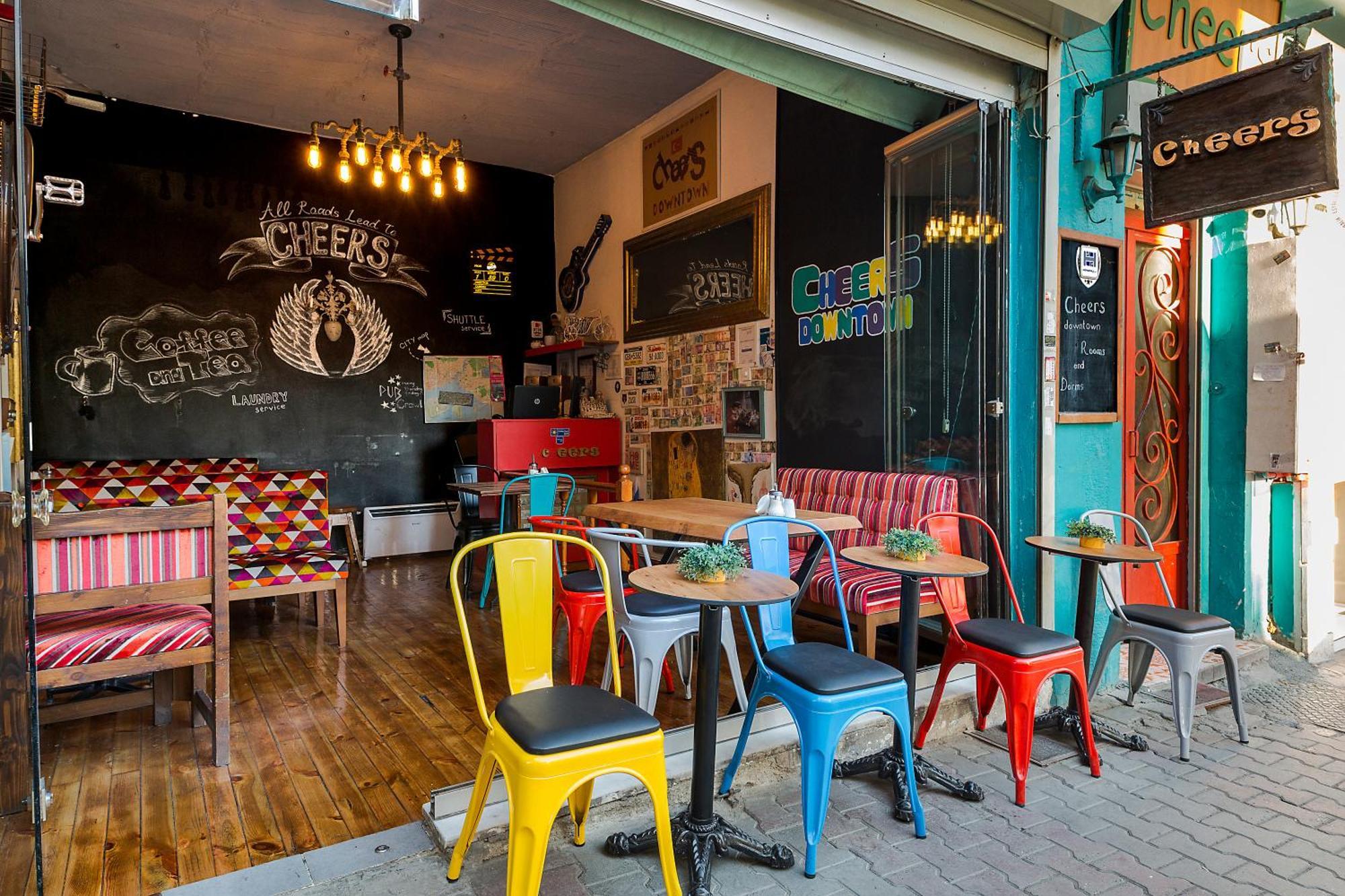Cheers Midtown Hostel Istanbul Exteriör bild