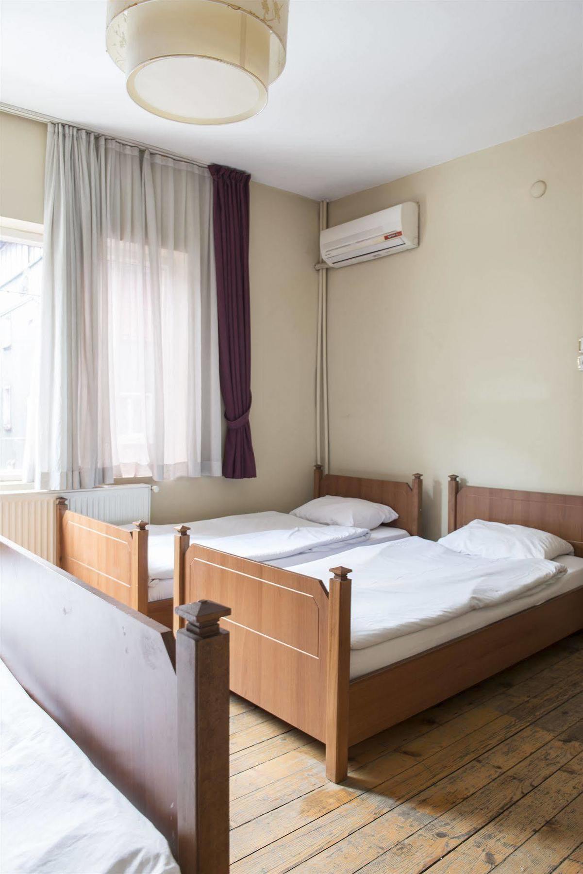 Cheers Midtown Hostel Istanbul Exteriör bild